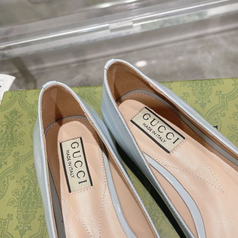 Gucci Flat Shoes